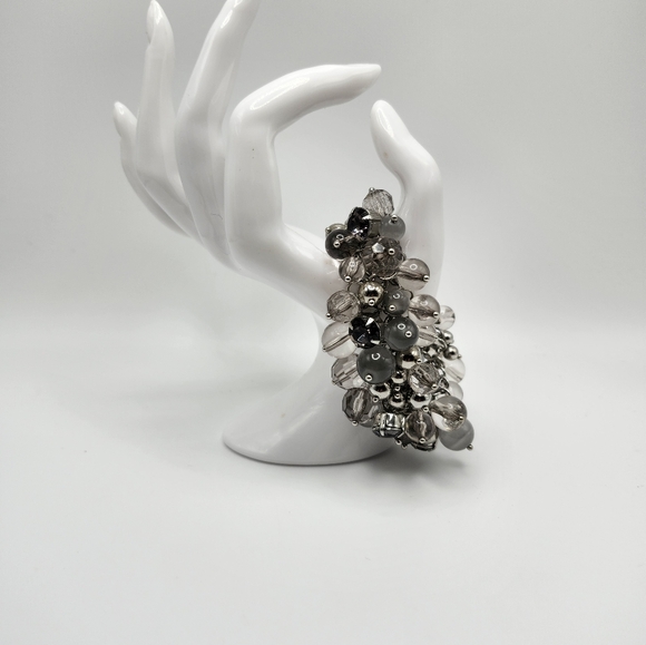 Smokey quartz & rhinestone cha cha bracelet with clasp.  Subtle but pretty! - Picture 2 of 4